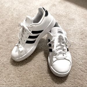 Lightly Worn ADIDAS Cloudfoam Grand Court Sneaker
